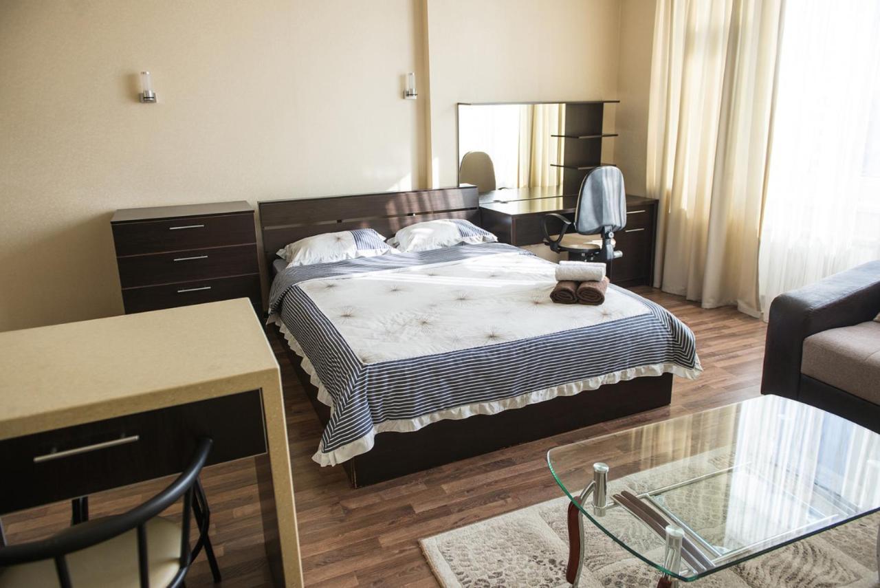 Apartment On Kunayeva 38 Shymkent Luaran gambar